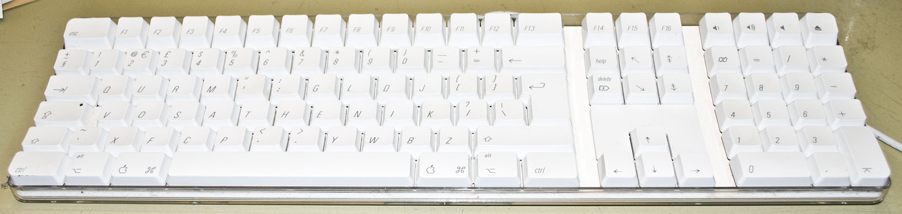 Apple USB Keyboard with Vosatheik-Q key arrangement